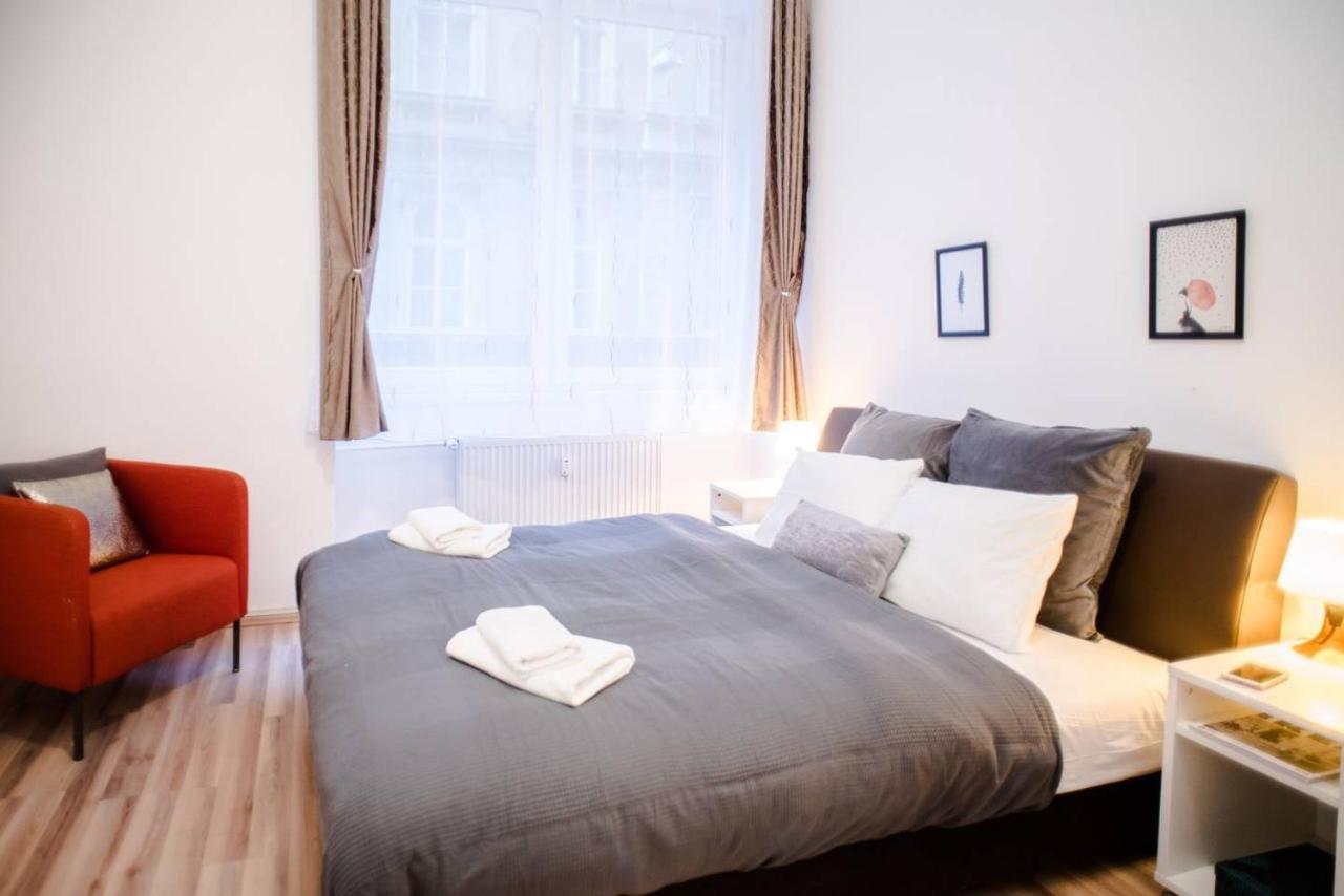 Very Central Spacious Ac Apartment Budapest Kültér fotó